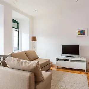 Principe Real Area Apartment