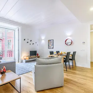 Modern Flat In Downtown By Lovelystay Apartment